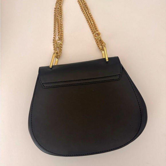 M.I.L.A Made In Los Angeles | Purse I Mila La Saddle Hangbag - Picture 3 of 8